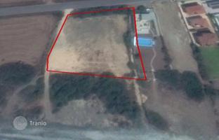 Land plot 2,888 m² in Larnaca for 1,700,000 €
