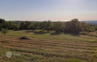 Land plot 5,530 m² in Porec for 800,000 €