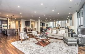 Penthouse overlooking the waterfront Skioto in prestigious residential complex, with private terrace and a gym, Columbus, Ohio, USA for $2,573,000