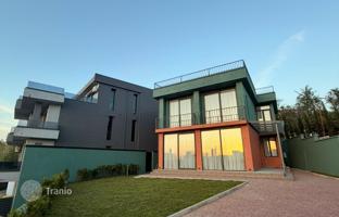 4-bedroom villa 351 m² in Batumi for $450,000
