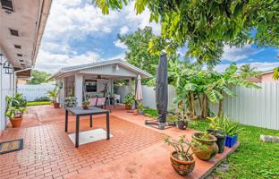 4-bedroom house 259 m² in Miami for $601,000