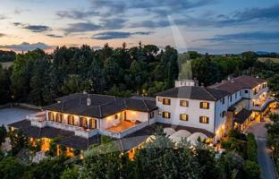 40-bedroom villa 2,330 m² in Perugia for 1,500,000 €