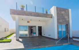 Villa with a terrace and sea views, Alicante for 488,000 €