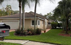 Townhome – Pembroke Pines, Broward, Florida,  USA for $669,000