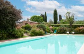 Beautiful estate with a swimming pool and a vineyard, Montepulciano, Italy for 2,000,000 €