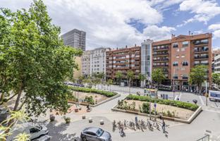 3-bedroom apartment 127 m² in Barcelona for 1,150,000 €