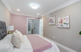 12-bedroom house in Scarborough for C$2,214,000