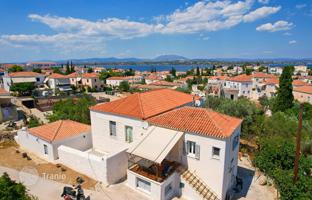Two-storey house with a guest studio 400 meters from the sea on the island of Spetses, Greece for 1,530,000 €