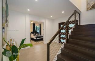 6-bedroom house 336 m² in Lighthouse Point for $2,195,000