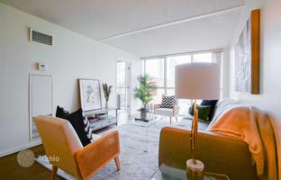 5-bedroom apartment in Maitland Place for C$809,000