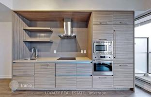 5-bedroom apartment in Yonge Street for C$777,000