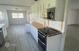 2-bedroom house 232 m² in Cape Coral for $510,000