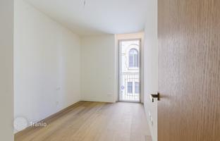 5-bedroom apartment 213 m² in Barcelona for 1,928,000 €