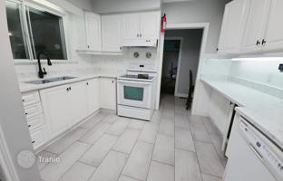 8-bedroom house in Scarborough for C$1,343,000
