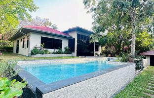 4-bedroom villa 300 m² in Pattaya for $474,000