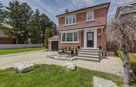 Townhome – East York, Toronto, Ontario,  Canada for C$2,447,000