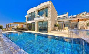 5-bedroom villa in Kalkan for 530,000 TRY per week