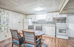 6-bedroom house in Scarborough for C$1,373,000