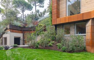 New three-storey villa with lake views in Padenga sul Garda, Italy for 3,700,000 €