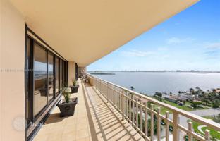 2-bedroom apartments in condo 206 m² in Miami for $750,000