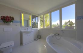 Detached house – Villefranche-sur-Mer, Côte d'Azur (French Riviera), France. Price on request