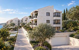 1-bedroom apartment 45 m² in Reževići for 221,000 €