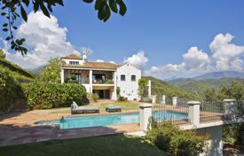 4-bedroom villa 400 m² in Marbella for 5,000 € per week