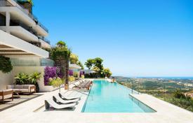Three-bedroom penthouse with sea views and a private swimming pool close to the beach, Mijas, Spain for 995,000 €