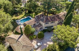 6-bedroom villa in Mougins for 5,900,000 €