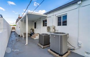 2-bedroom house 234 m² in Miami for $845,000