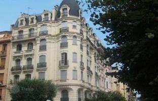 Elegant apartment in the Libération district of Nice, France for 390,000 €