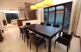 4-bedroom cottage in Watthana for $4,900 per week