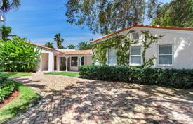 Townhome – Key Biscayne, Florida, USA for $4,295,000