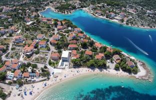 Land plot 993 m² in Sibenik-Knin for 545,000 €