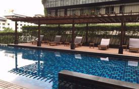 2 bed Condo in The Rajdamri Lumphini Sub District for $371,000
