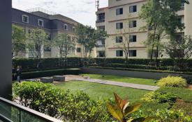 1 bed Condo in The Breeze Narathiwas Yan Nawa District for $296,000