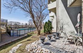 Apartment – Etobicoke, Toronto, Ontario,  Canada for C$1,089,000