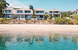 4-bedroom villa 164 m² in Polychrono for 2,000,000 €
