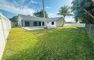 4-bedroom house 252 m² in Coral Springs for $699,000