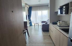 1 bedroom apartment in Beachfront condominium. Partial sea view for 95,000 €