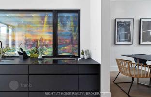 12-bedroom townhouse in Sumach Street for C$2,048,000