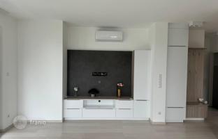 Bright two-bedroom apartment with a parking in district XI, Budapest, Hungary for 375,000 €