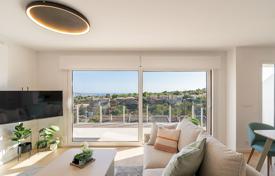 Townhouse with terraces, garden and swimming pool, Alicante, Spain for 380,000 €