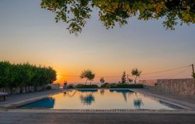 Exceptional 210 m² Villa in Karteros: A Unique Luxury Living Opportunity – € 580,000 for 580,000 €