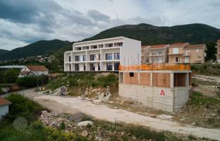1-bedroom apartment 84 m² in Tivat city for 343,000 €