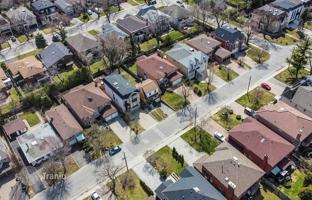 8-bedroom house in North York for C$2,119,000