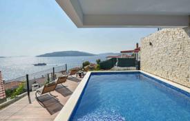 For sale, Ciovo, luxury villa with sea view for 1,600,000 €