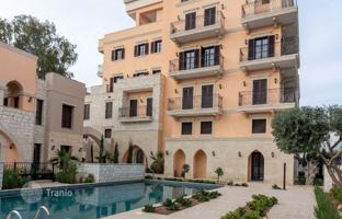 Three-bedroom apartment with a terrace in a residence with a swimming pool, Limassol, Cyprus. Price on request