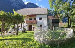 3-bedroom cottage 148 m² in Tolmin for 319,000 €