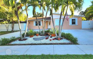 4-bedroom house 170 m² in Miami for $649,000